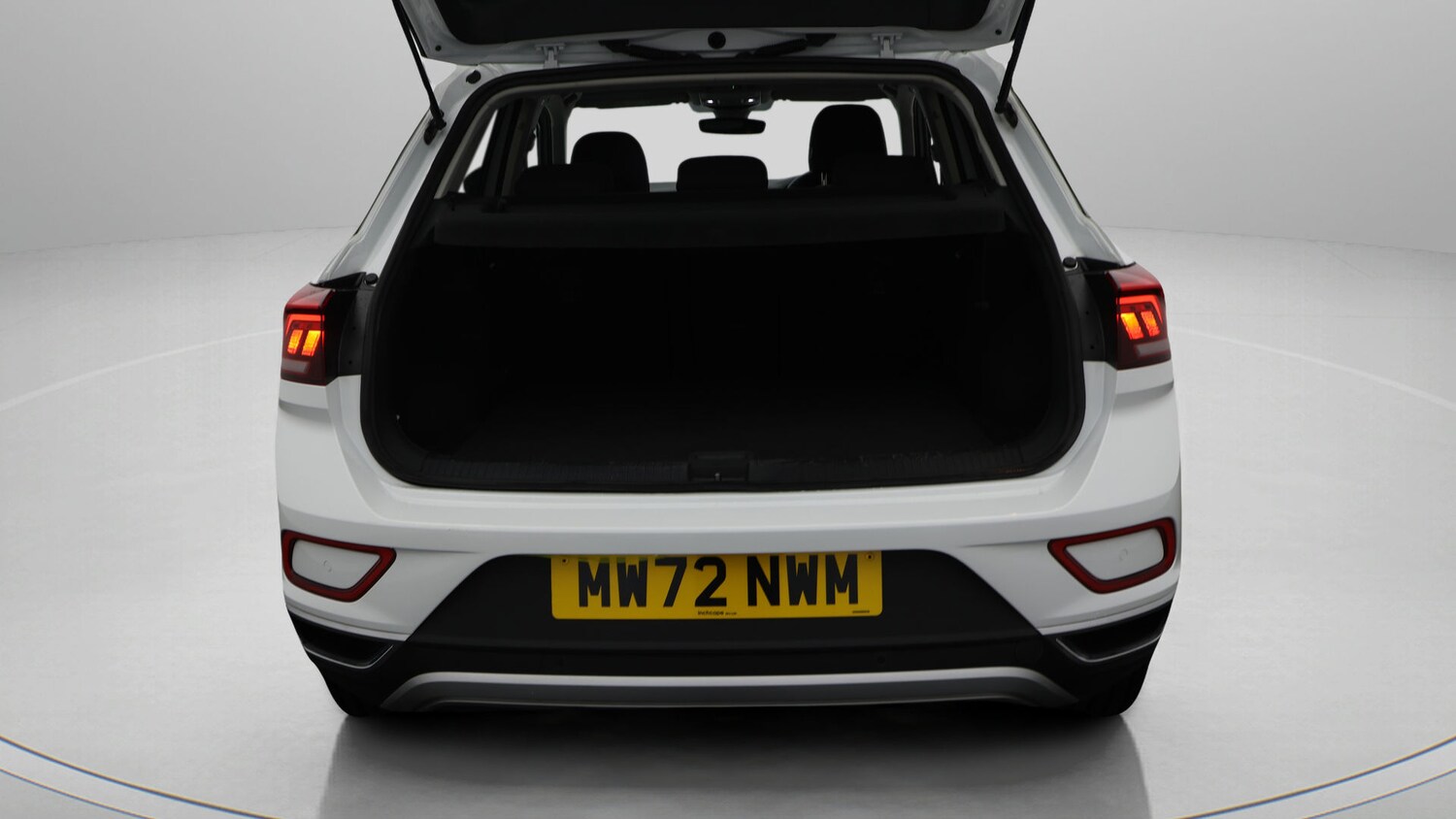 Used Volkswagen T-Roc 2022 for sale - 77758770: Photo 17