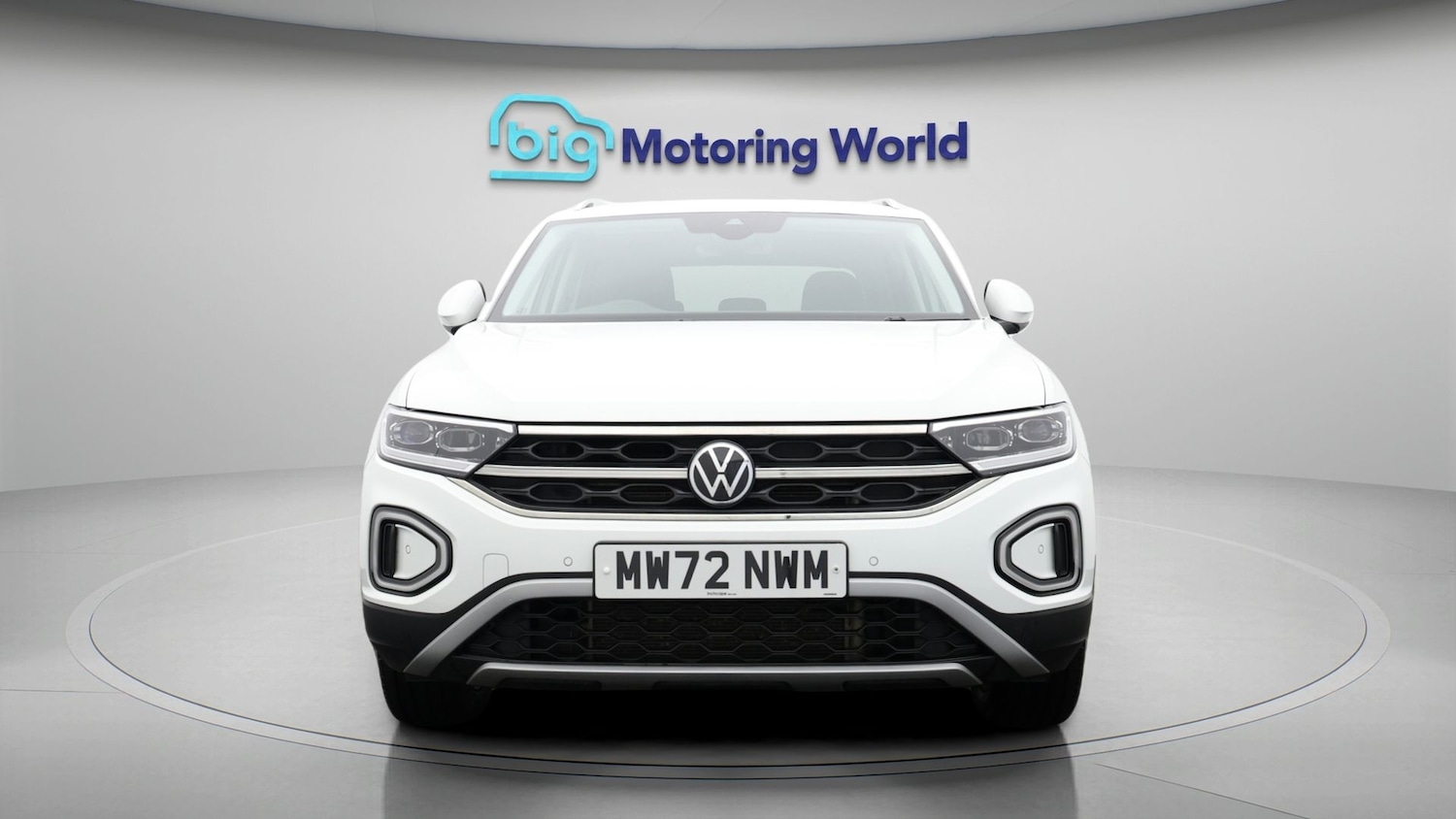 Used Volkswagen T-Roc 2022 for sale - 77758770: Photo 2