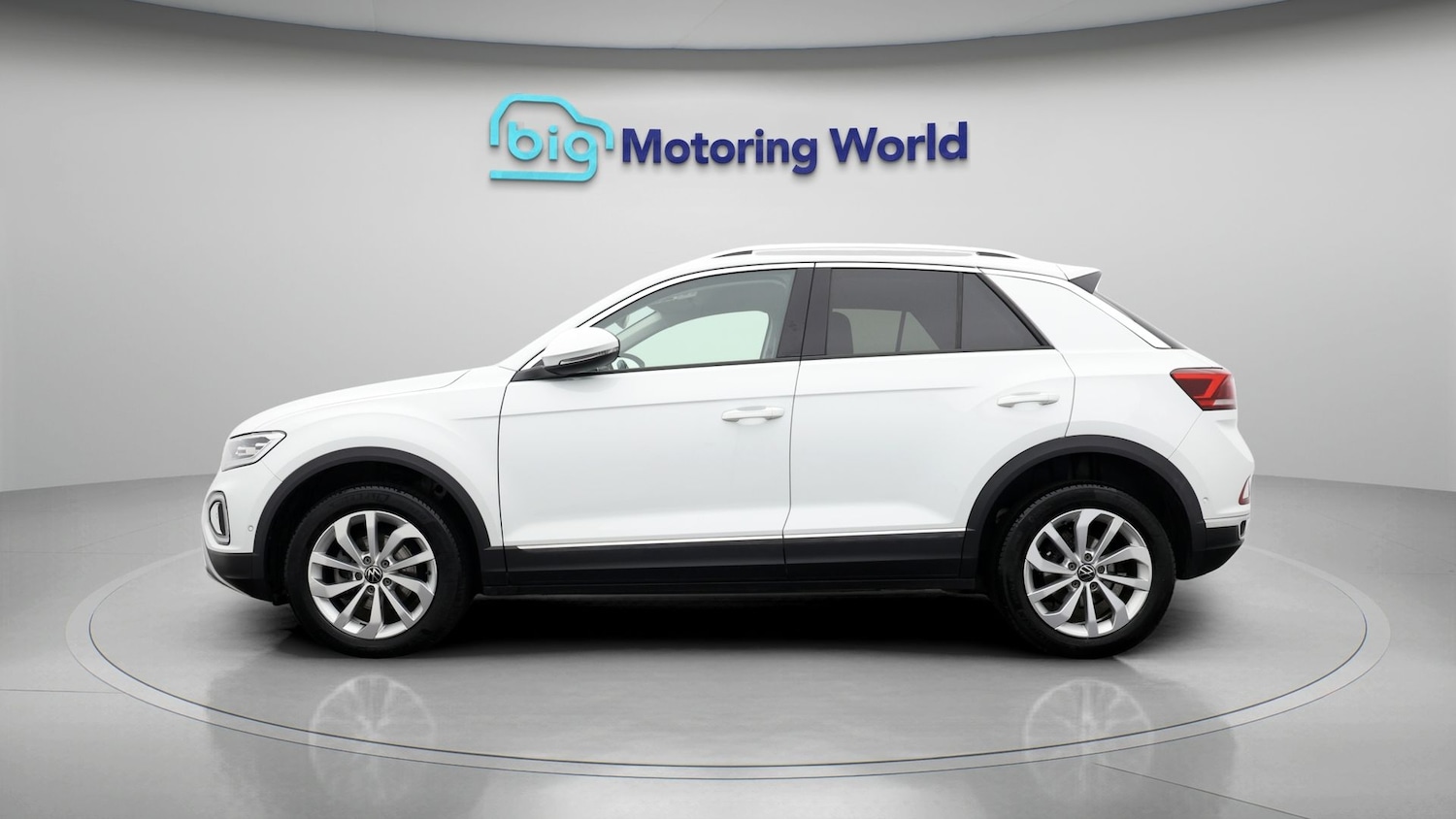 Used Volkswagen T-Roc 2022 for sale - 77758770: Photo 4