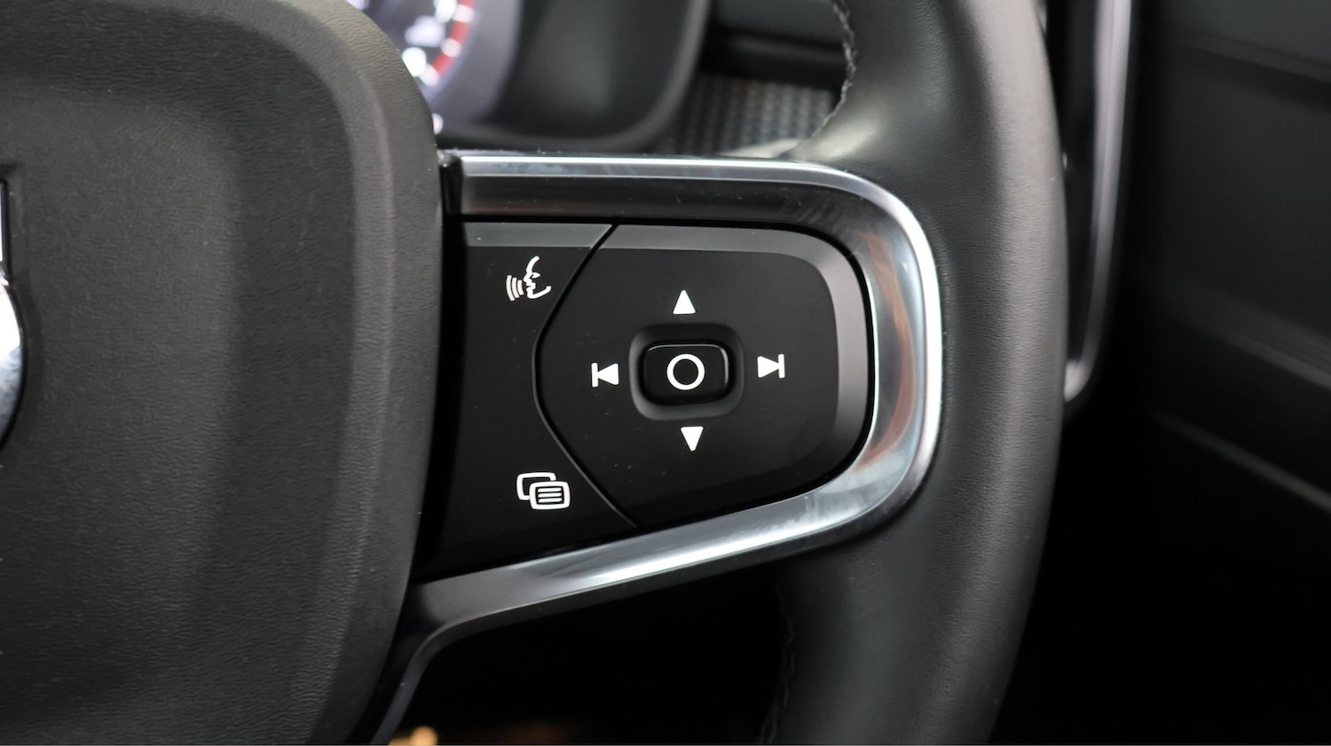 Used Volvo XC40 2022 for sale - 78143723: Photo 23