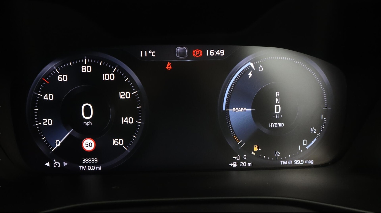 Used Volvo XC40 2021 for sale - 76700639: Photo 11