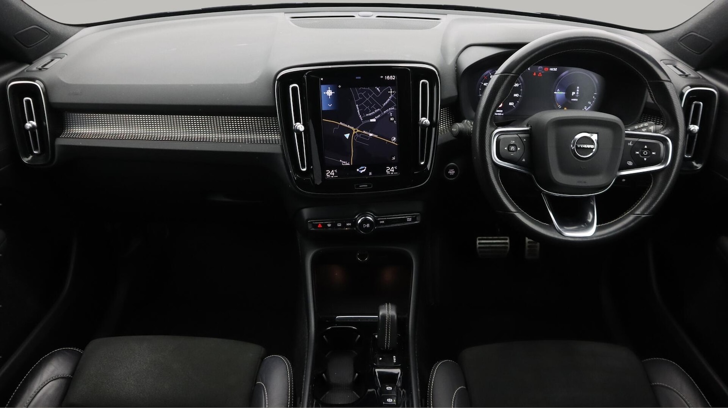 Used Volvo XC40 2021 for sale - 76700639: Photo 14