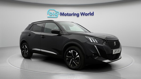 Used Peugeot 2008 2021 for sale - 76283002: Photo 2