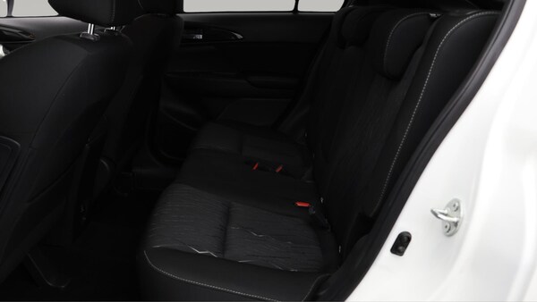 Used Mitsubishi Eclipse Cross 2019 for sale - 76001241: Photo 17