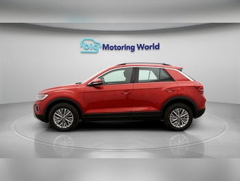 Used Volkswagen T-Roc 2023 for sale - 79583788: Photo