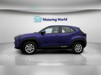 Used Toyota Yaris Cross 2023 for sale - 79531183: Photo