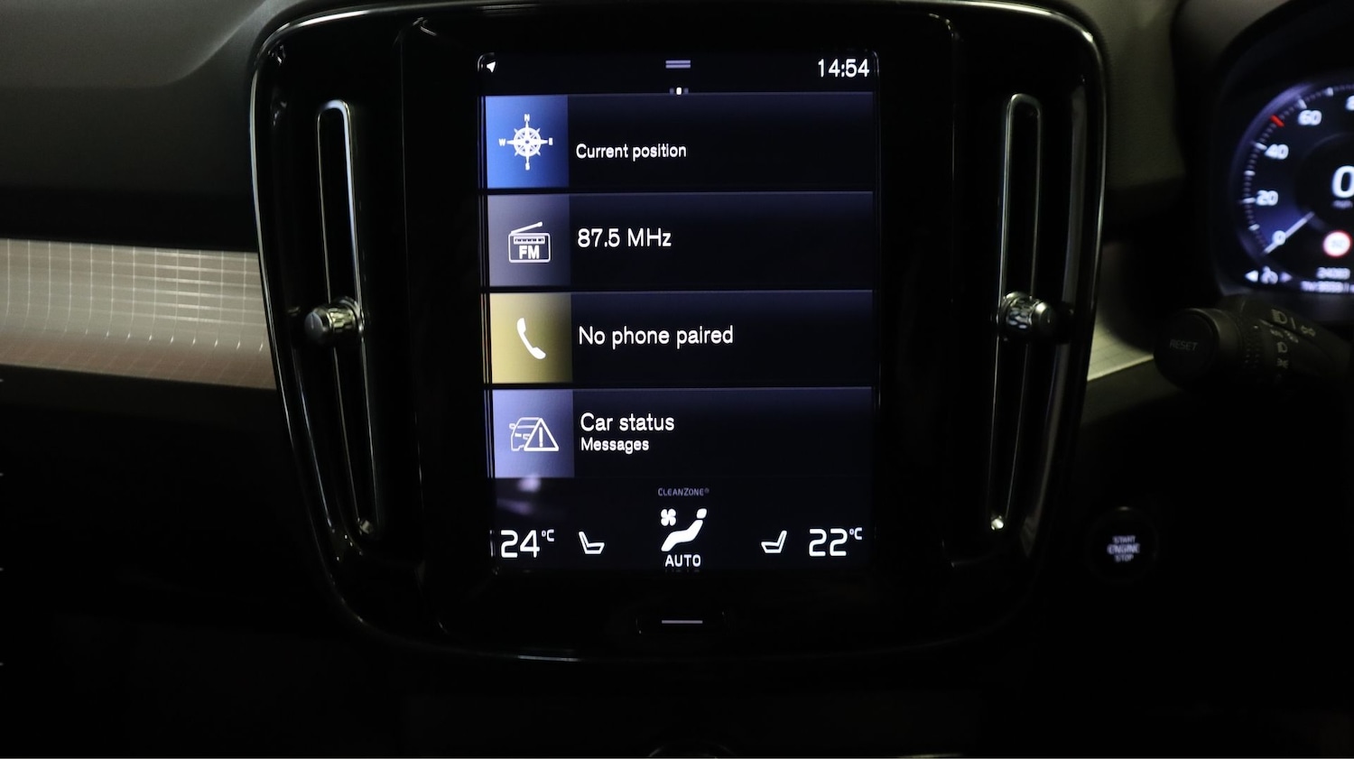 Used Volvo XC40 2023 for sale - 77289581: Photo 11