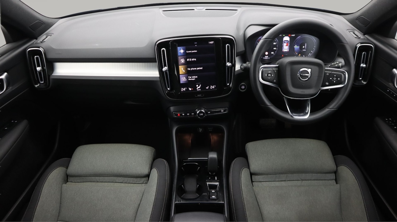 Used Volvo XC40 2023 for sale - 77289581: Photo 13