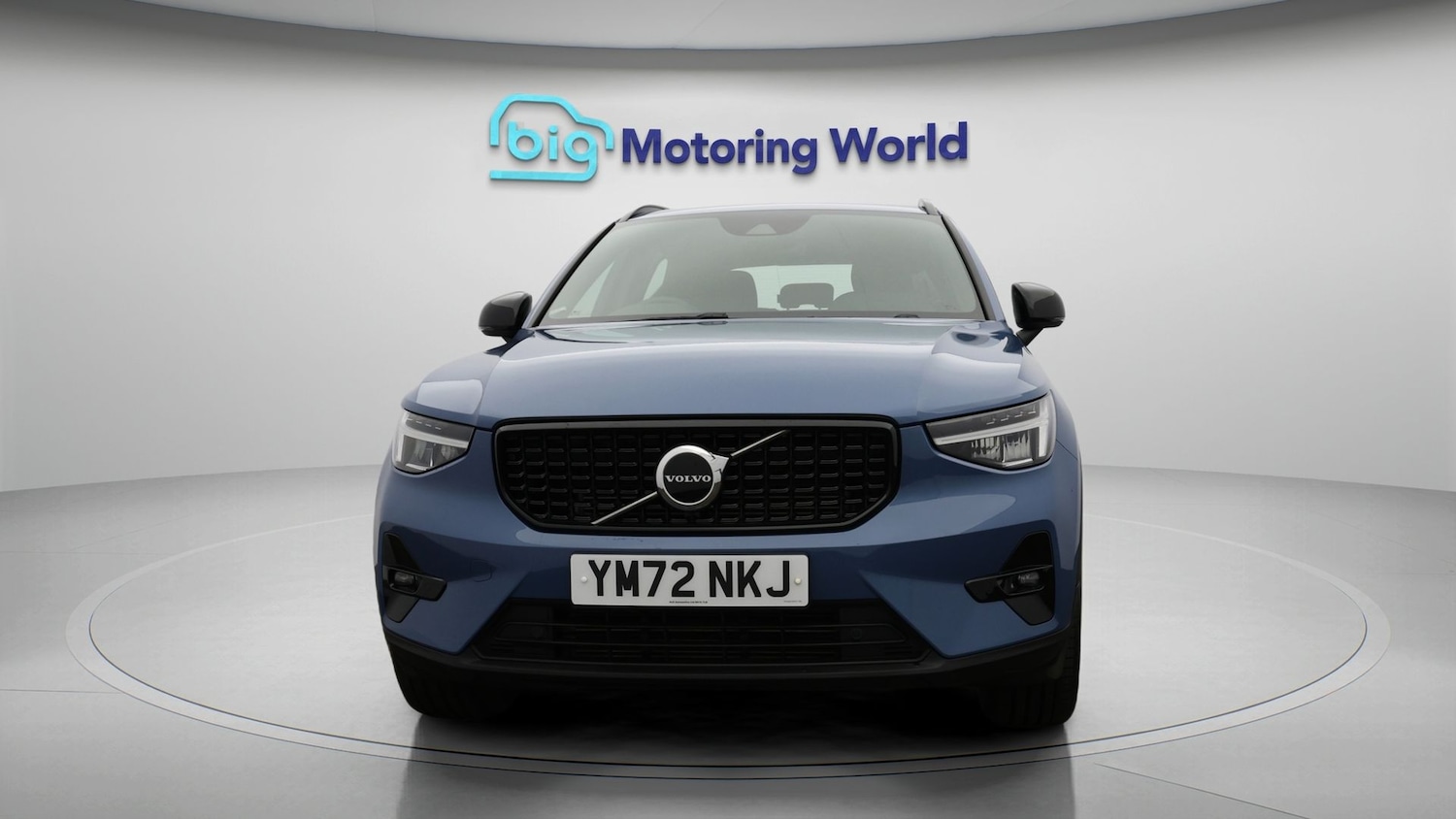Used Volvo XC40 2023 for sale - 77289581: Photo 2