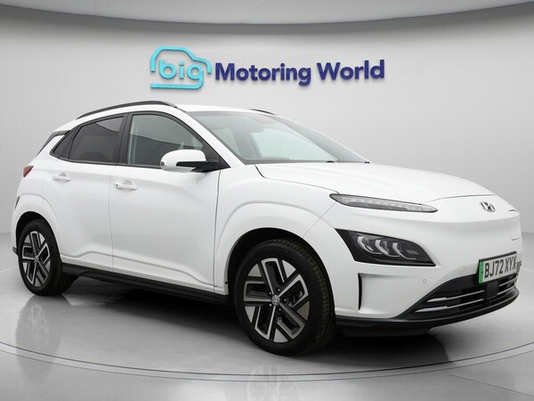 Used Hyundai KONA 2022 for sale - 76318121: Photo 1