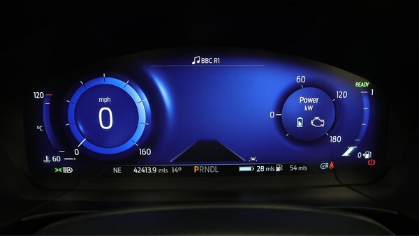 Used Ford Kuga 2022 for sale - 76136601: Photo 2