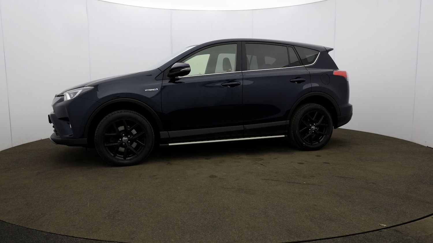 Used Toyota RAV4 2018 for sale - 76811734: Photo 30