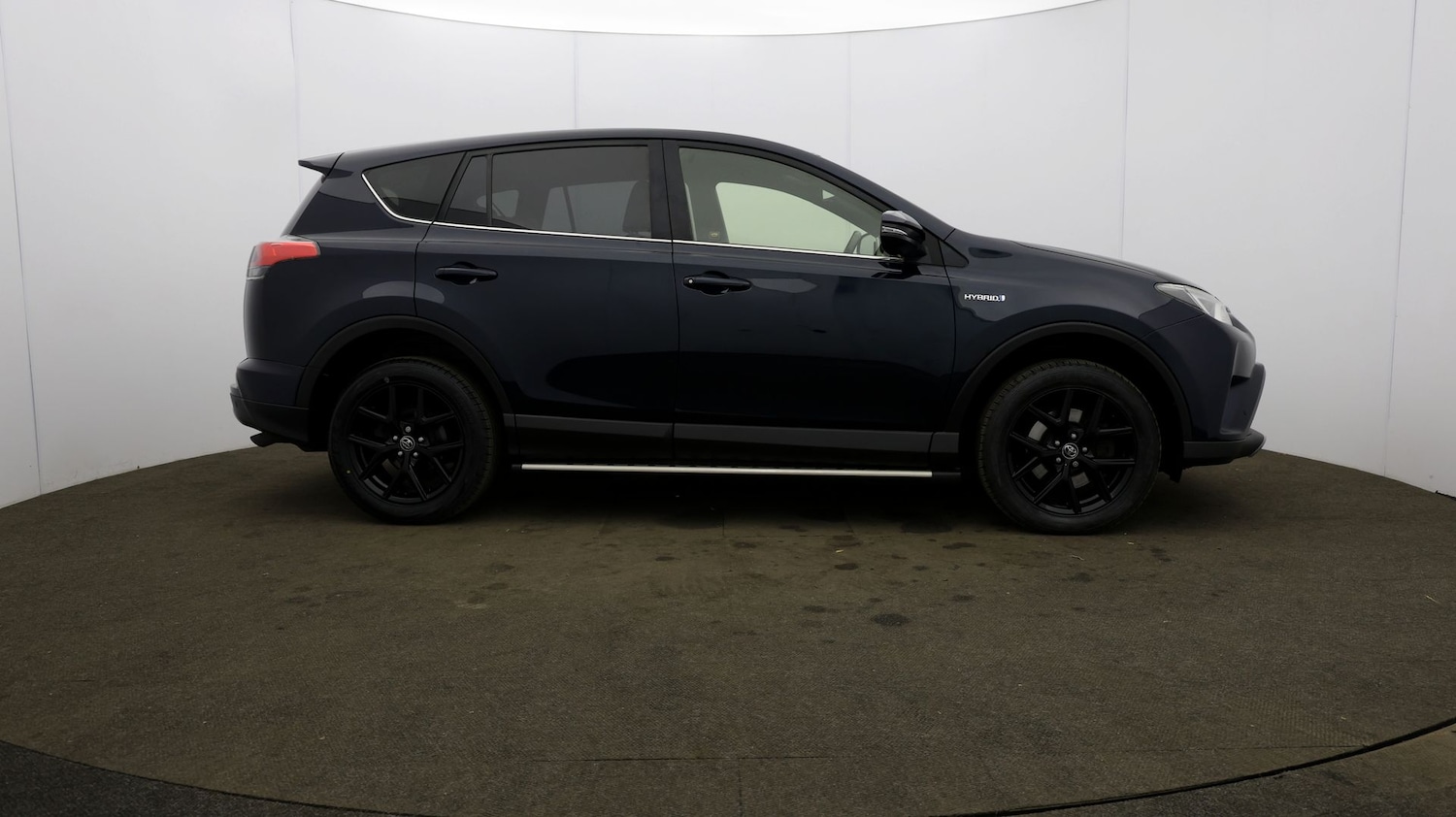 Used Toyota RAV4 2018 for sale - 76811734: Photo 48