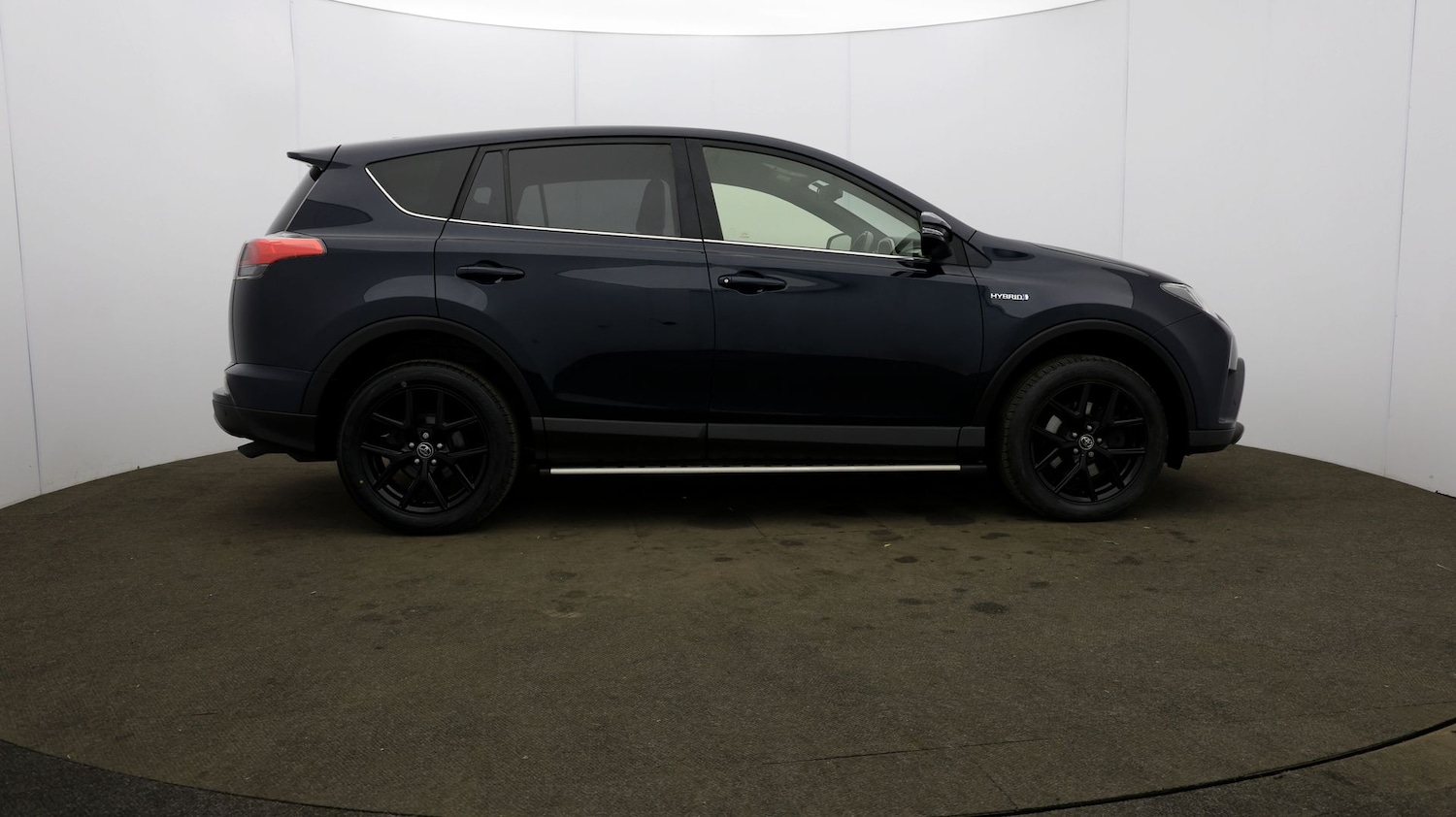 Used Toyota RAV4 2018 for sale - 76811734: Photo 49