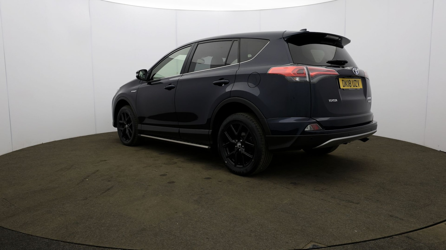 Used Toyota RAV4 2018 for sale - 76811734: Photo 51