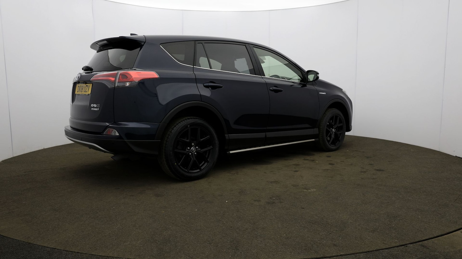 Used Toyota RAV4 2018 for sale - 76811734: Photo 54