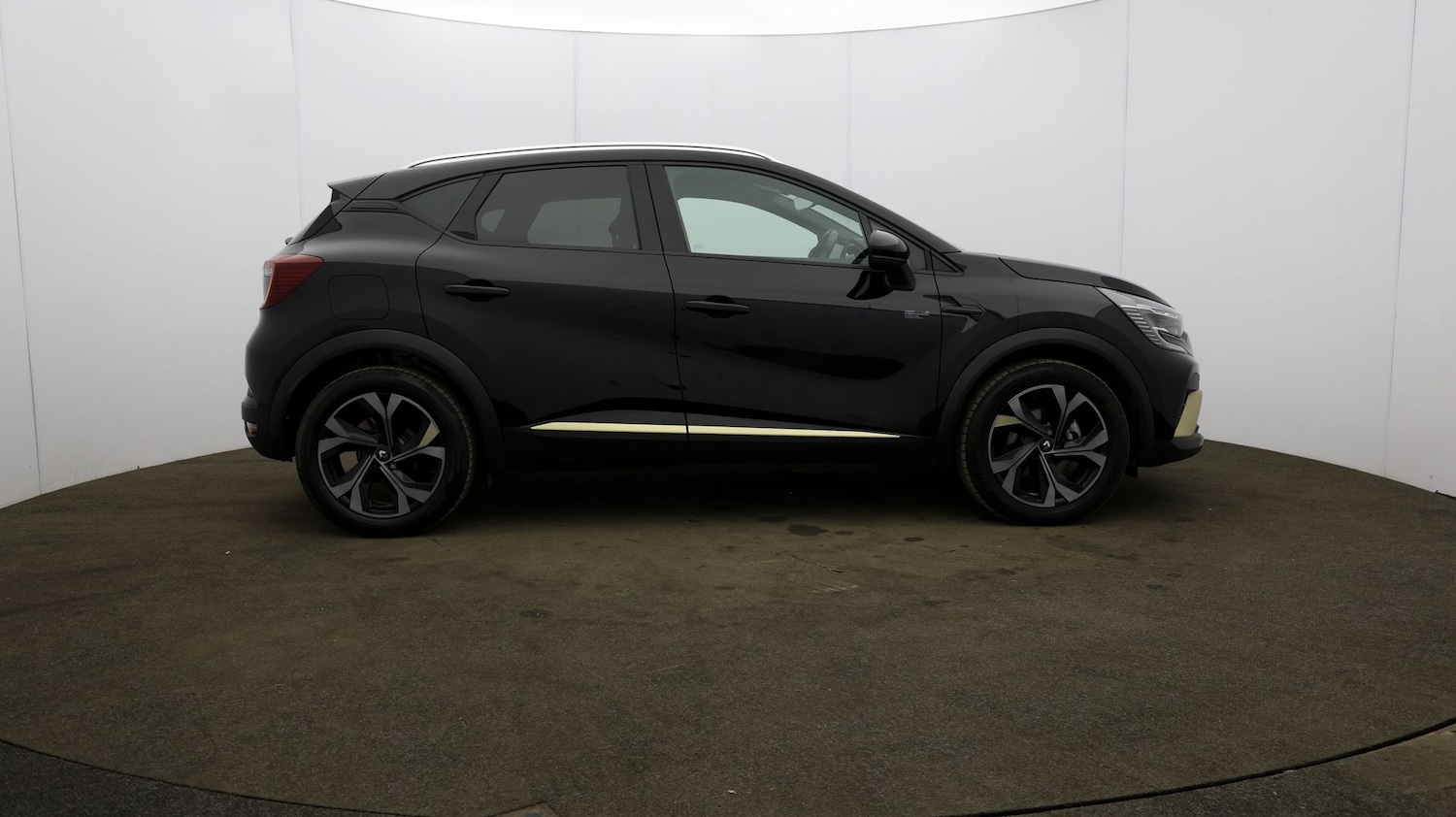 Used Renault Captur for sale - 76809684: Photo 47