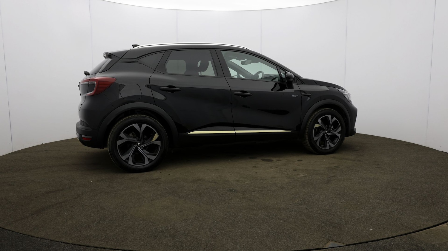Used Renault Captur for sale - 76809684: Photo 50