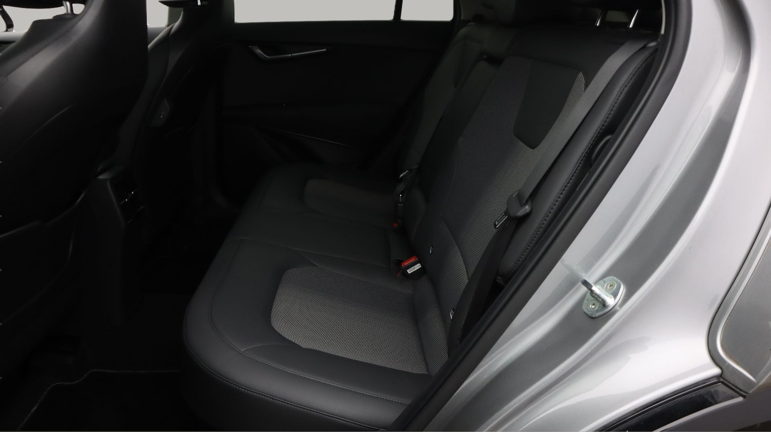 Used Kia Niro 2023 for sale - 77969020: Photo 16