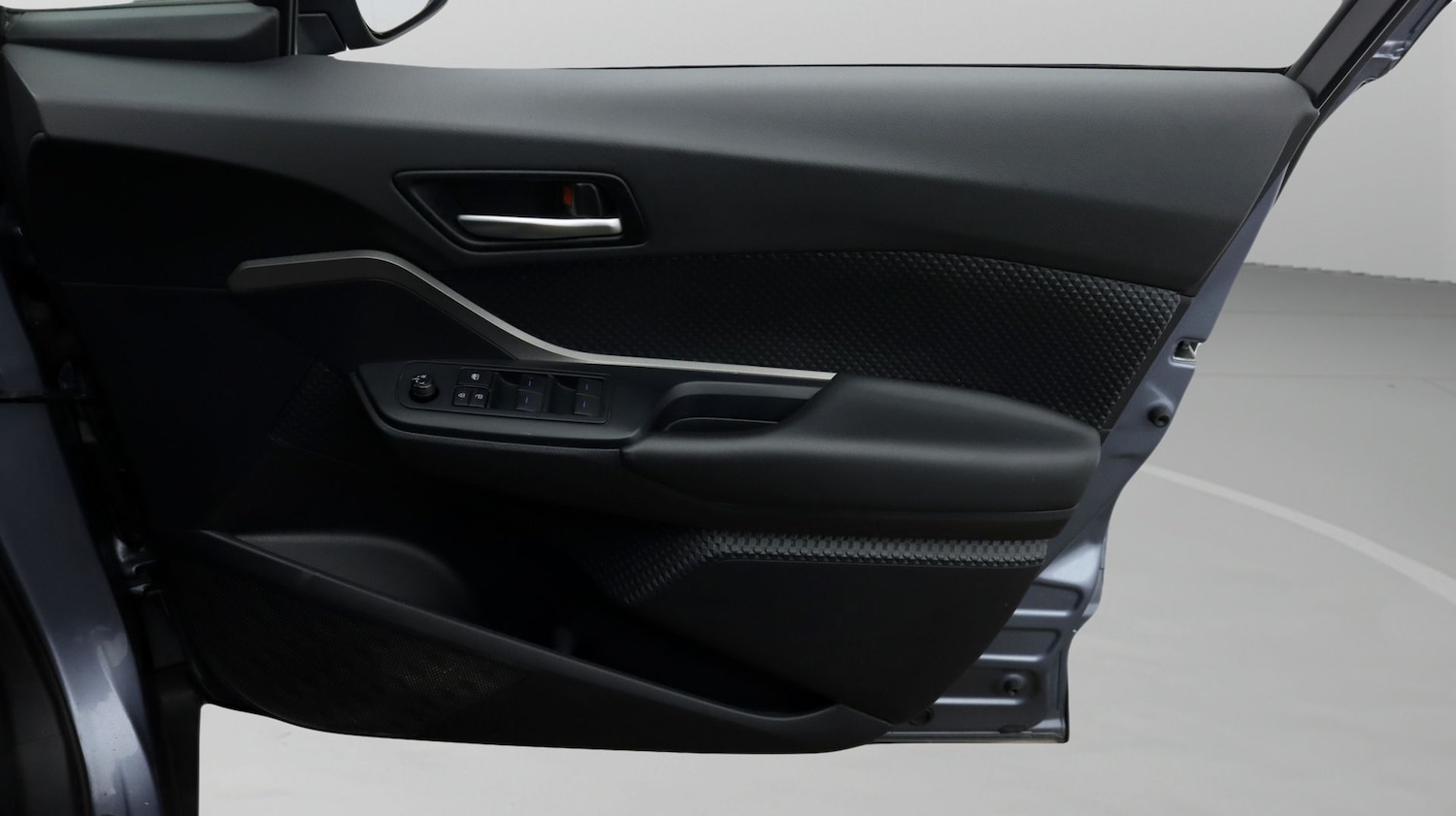 Used Toyota C-HR 2021 for sale - 77668345: Photo 15