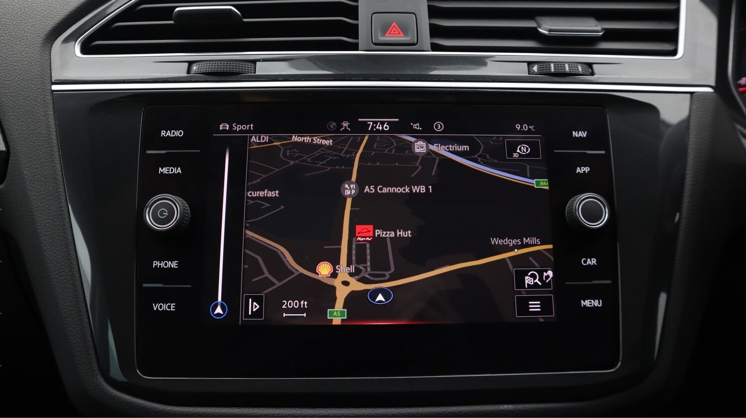 Used Volkswagen Tiguan for sale - 77216403: Photo 11