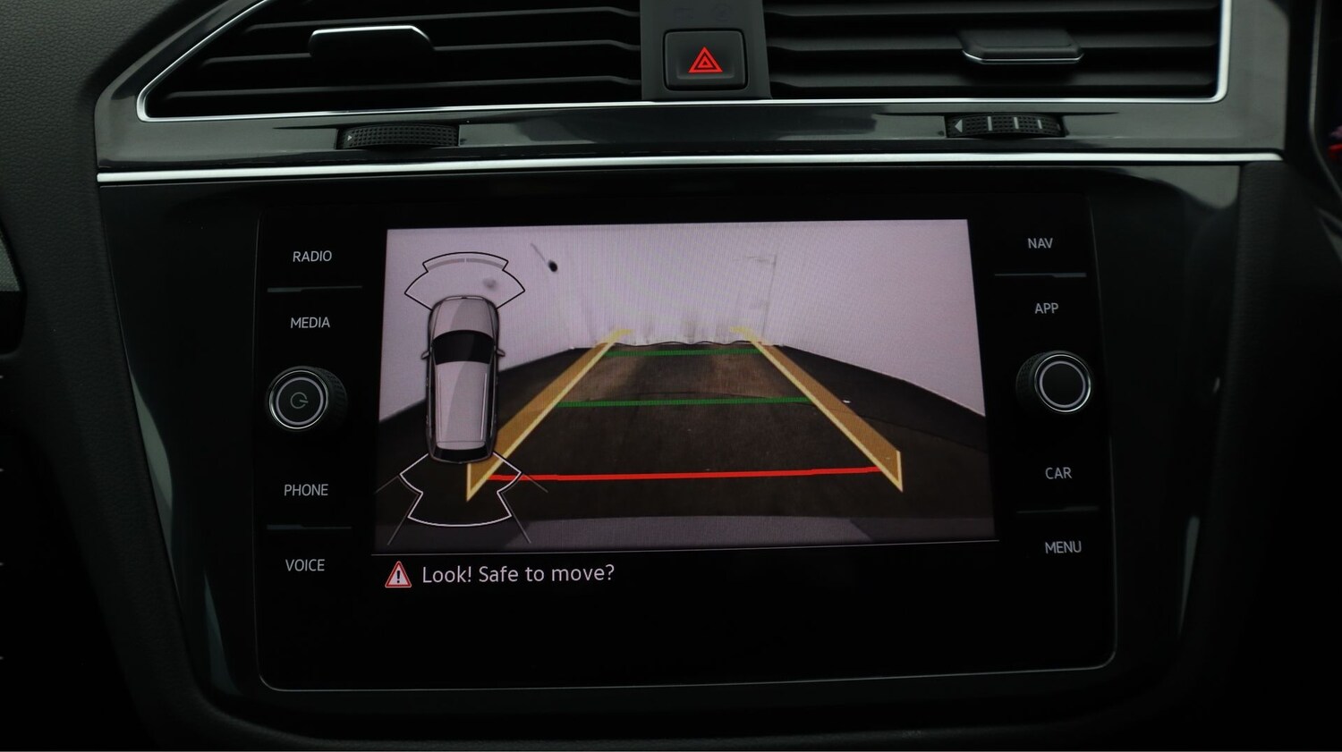 Used Volkswagen Tiguan for sale - 77216403: Photo 27