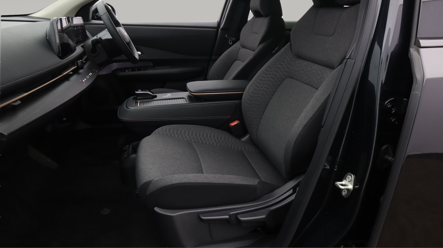 Used Nissan ARIYA 2025 for sale - 77822441: Photo 14