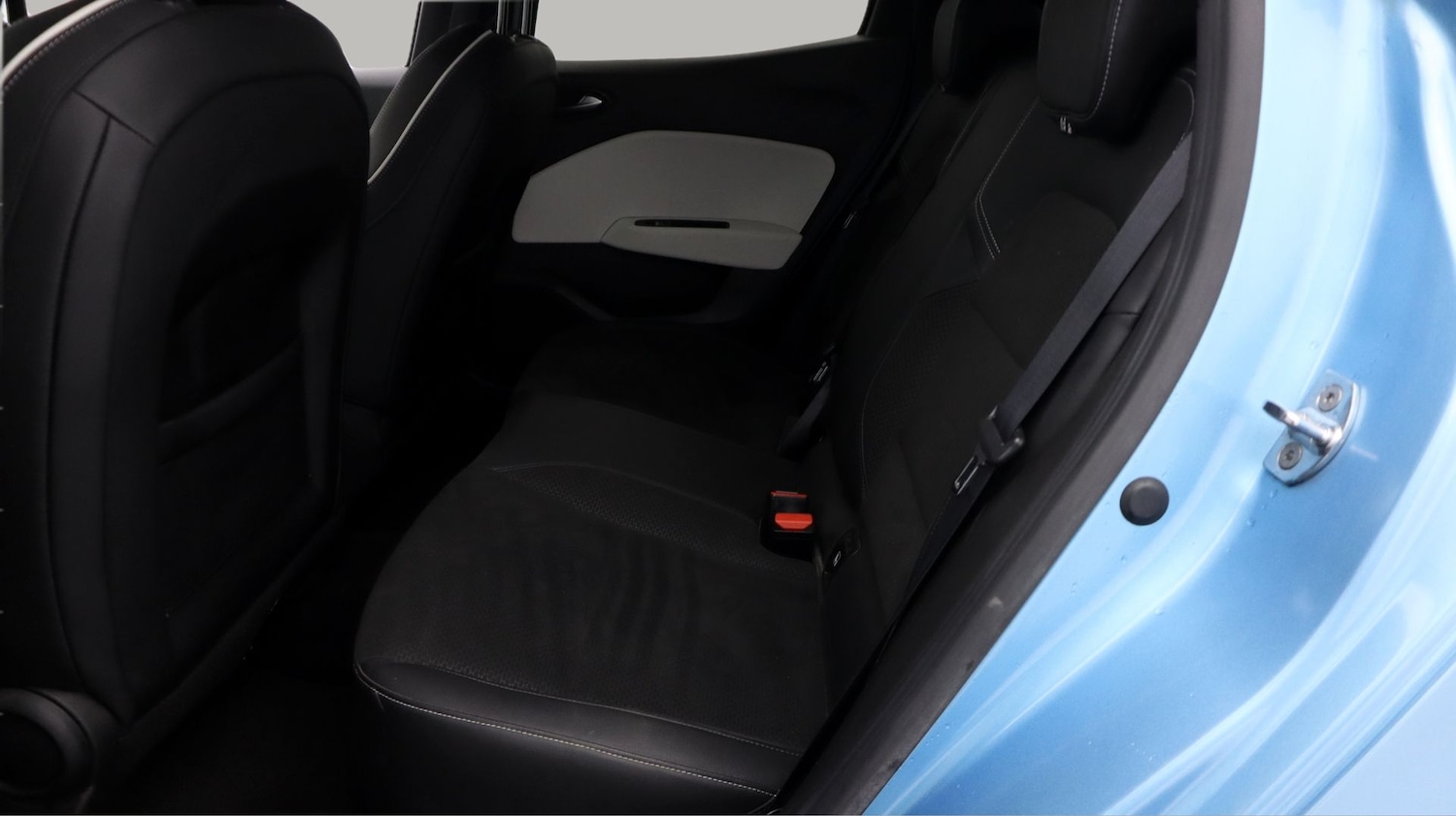 Used Renault Clio 2020 for sale - 77428916: Photo 16