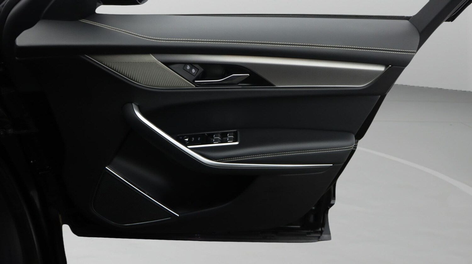 Used Jaguar F-Pace 2023 for sale - 77271449: Photo 15