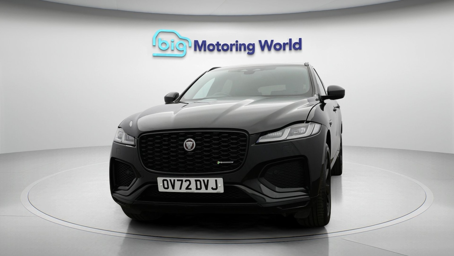 Used Jaguar F-Pace 2023 for sale - 77271449: Photo 2