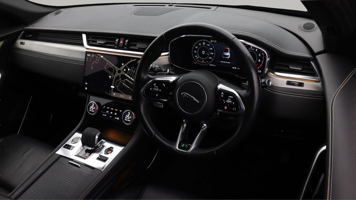 Used Jaguar F-Pace 2023 for sale - 77271449: Photo 9