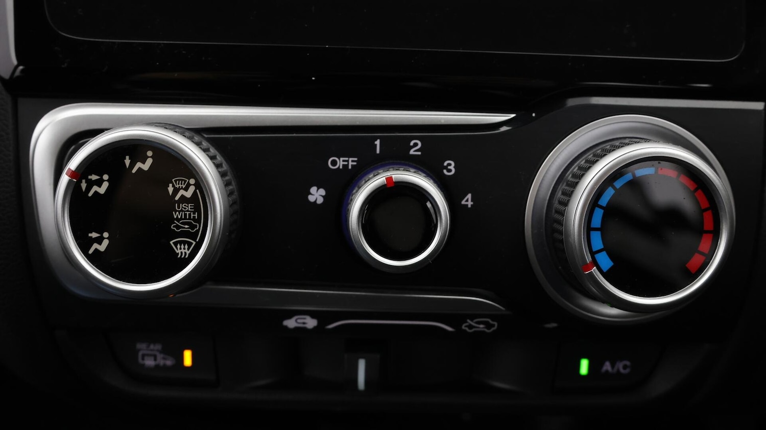 Used Honda Jazz 2017 for sale - 75915203: Photo 17