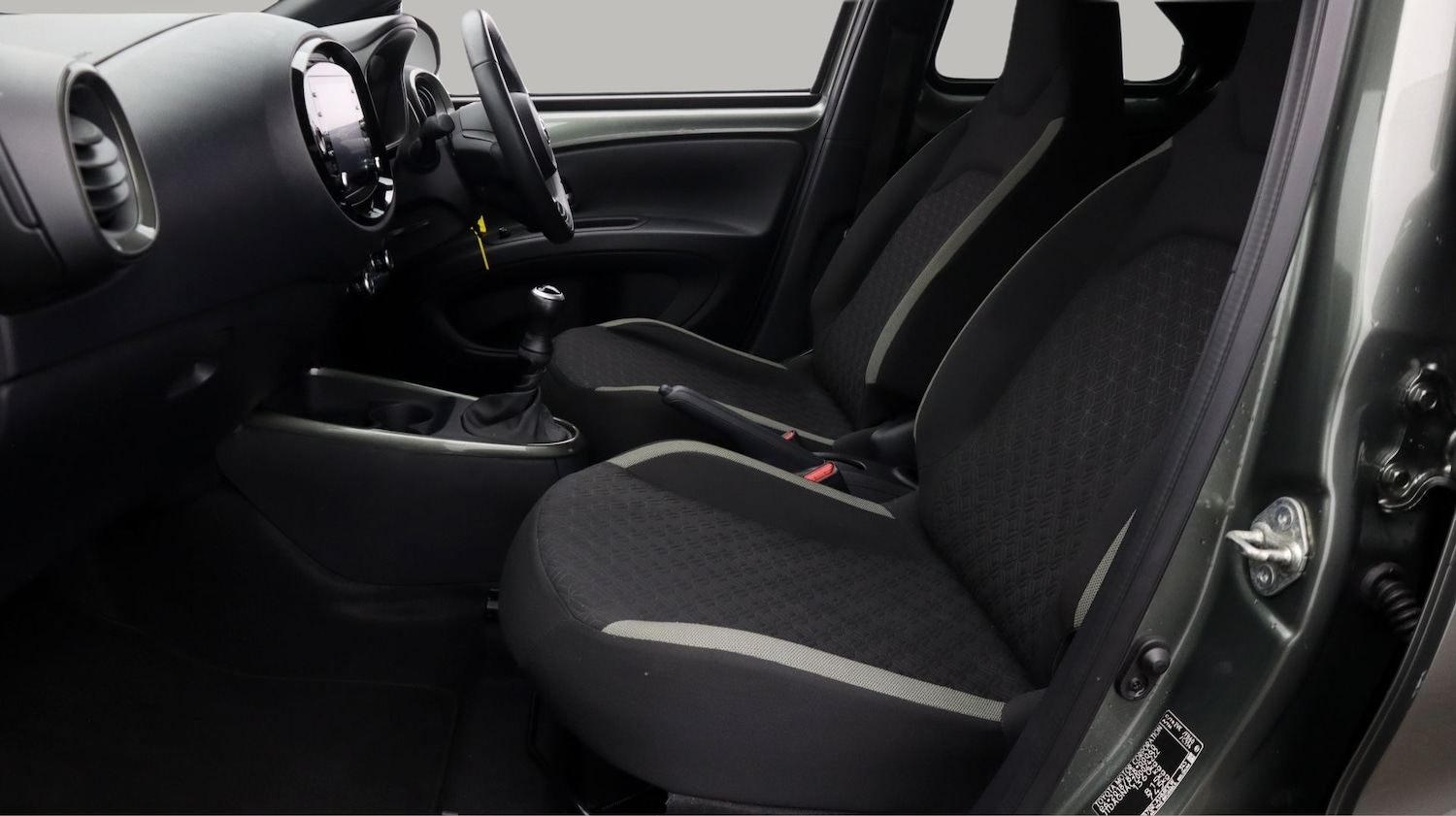 Used Toyota Aygo X 2022 for sale - 77231163: Photo 14