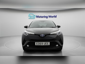 Used Toyota C-HR 2019 for sale - 76109441: Photo 3