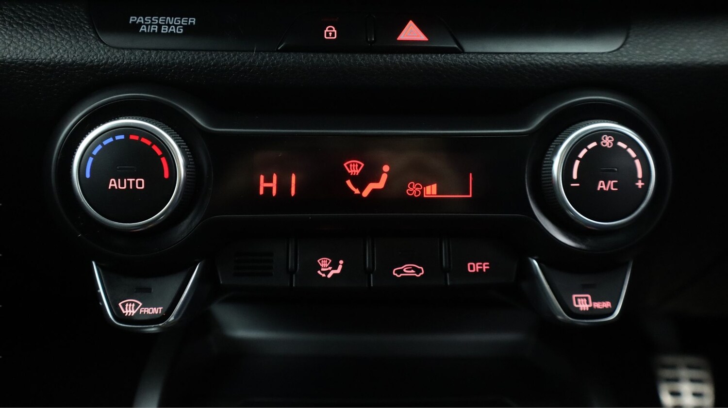 Used Kia Stonic 2021 for sale - 77452851: Photo 12