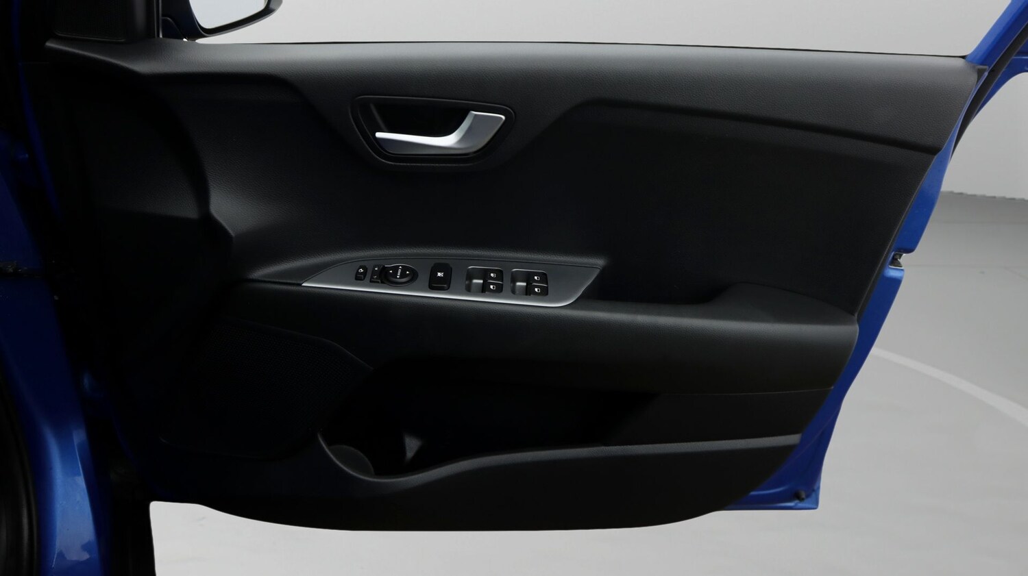 Used Kia Stonic 2021 for sale - 77452851: Photo 15