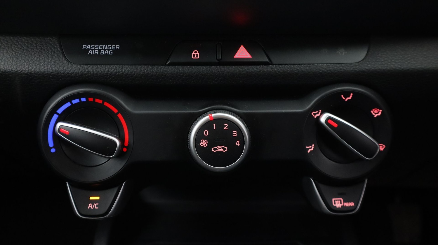 Used Kia Stonic 2021 for sale - 77781484: Photo 12