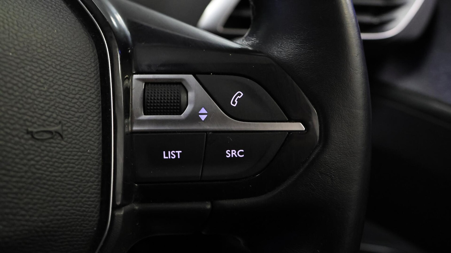 Used Peugeot 3008 2020 for sale - 76424169: Photo 24