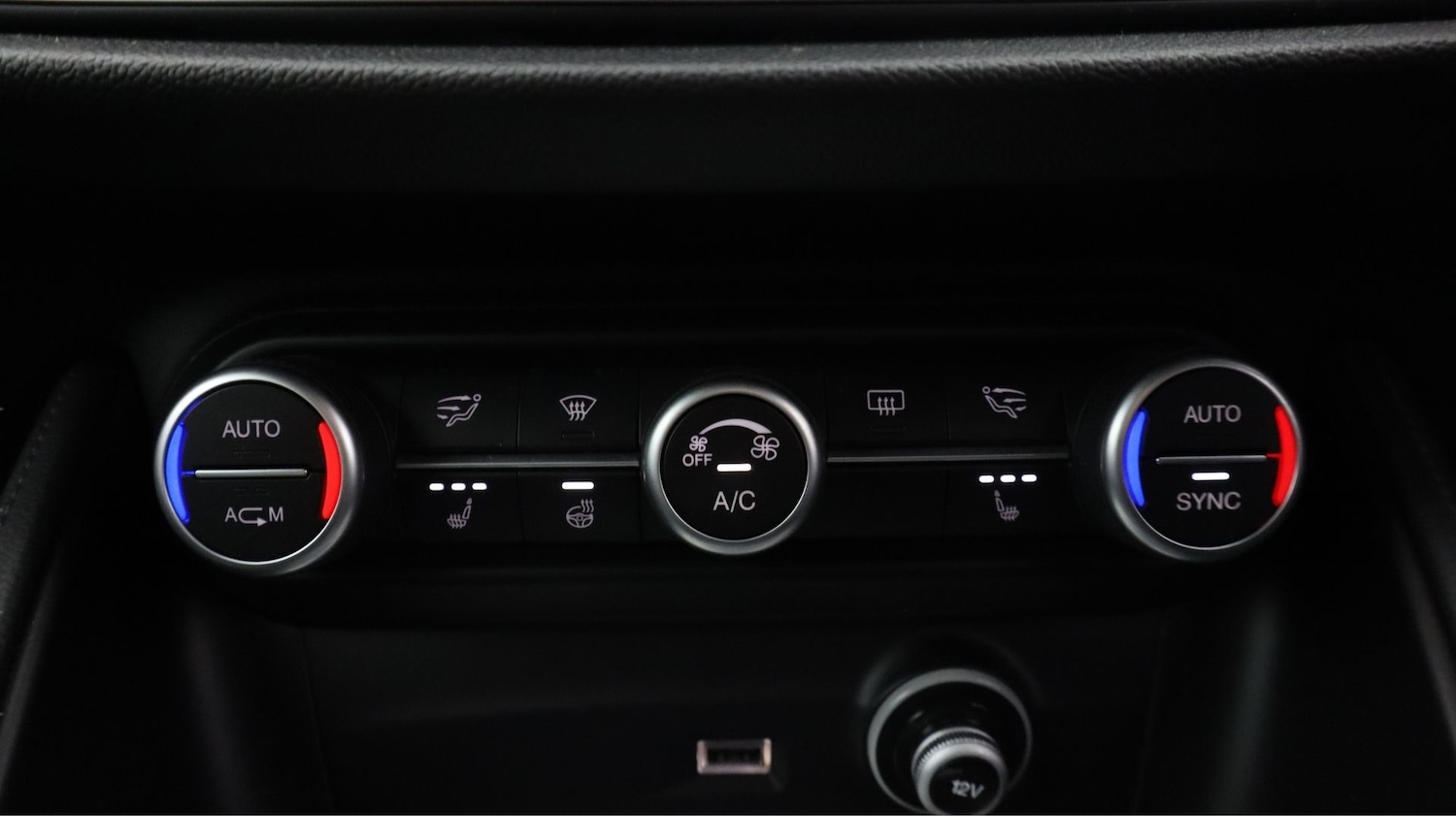 Used Alfa Romeo Stelvio 2019 for sale - 77841672: Photo 12