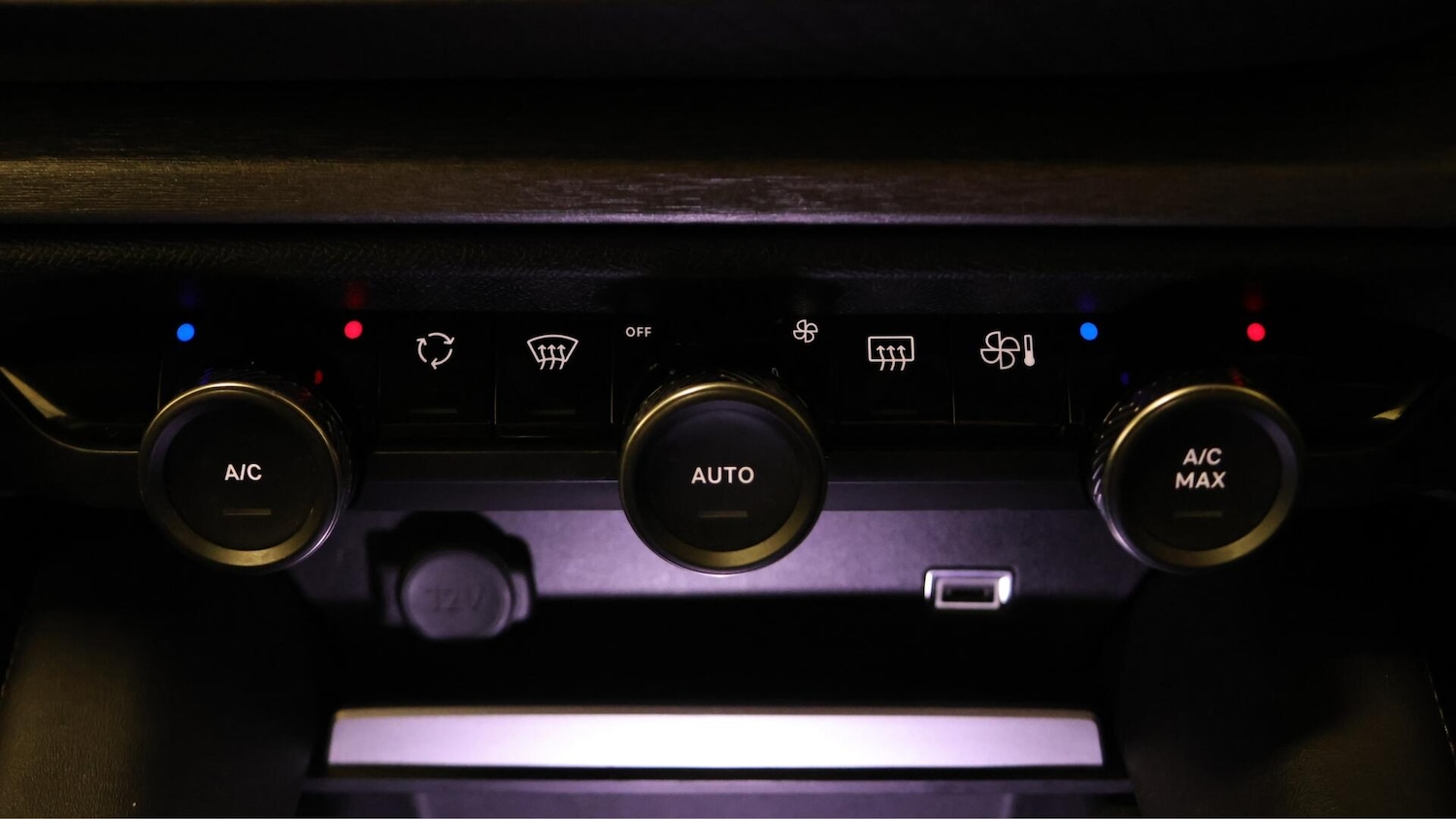 Used Citroen C5 X 2023 for sale - 76472188: Photo 13