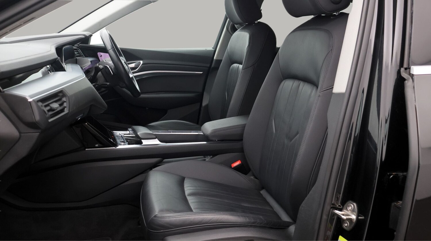 Used Audi e-tron 2020 for sale - 77708359: Photo 14