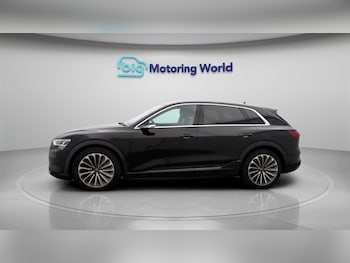 Used Audi e-tron 2020 for sale - 77708359: Photo
