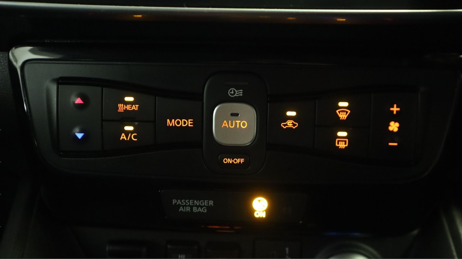 Used Nissan Leaf 2021 for sale - 77289582: Photo 12