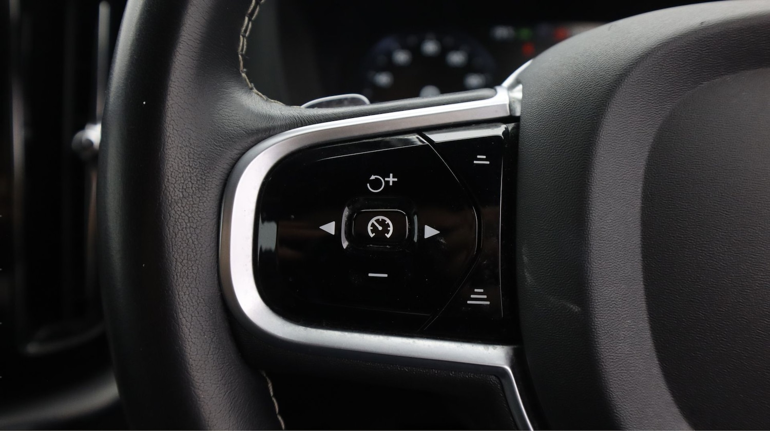 Used Volvo XC60 2019 for sale - 77961641: Photo 21