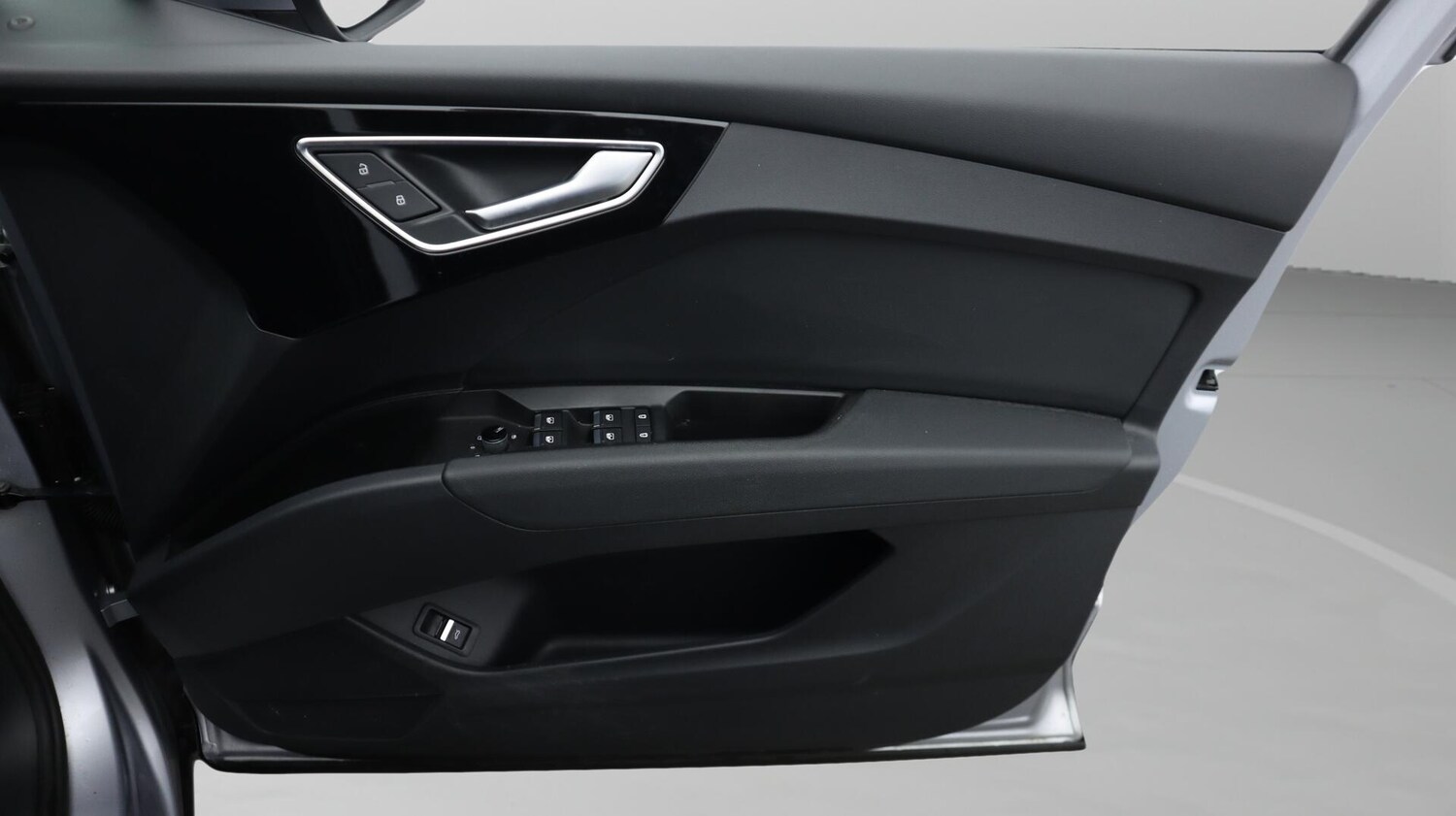 Used Audi Q4 e-tron 2021 for sale - 76715267: Photo 16