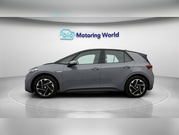 Used Volkswagen ID.3 2023 for sale - 77610268: Photo