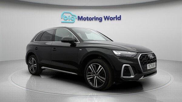 Used Audi Q5 2021 for sale - 76239293: Photo 2