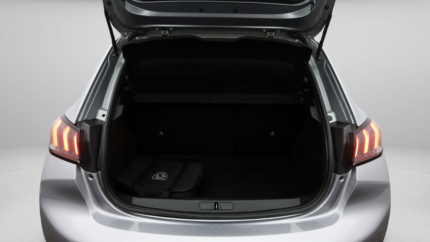 Used Peugeot 208 2023 for sale - 77501585: Photo 17