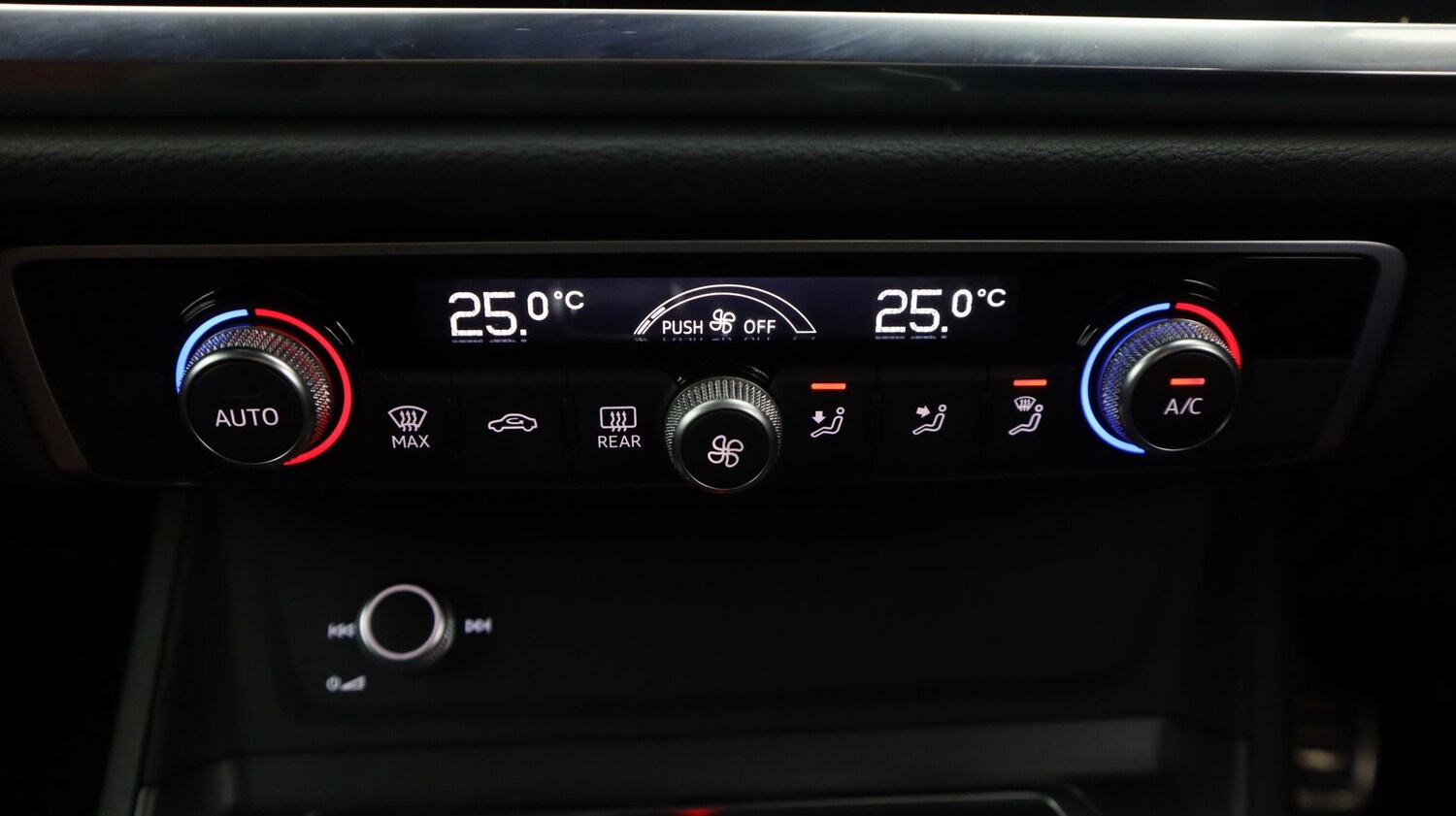 Used Audi Q3 2022 for sale - 77489820: Photo 12