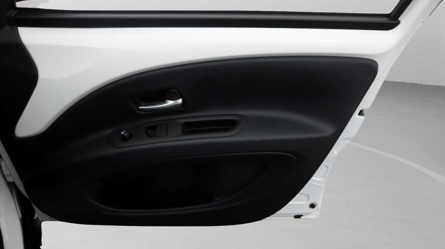 Used Toyota Aygo X 2024 for sale - 77182154: Photo 15